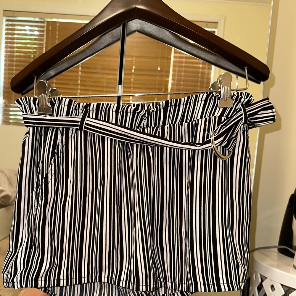 Dress Shorts (Black & White Stripes)